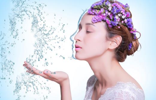6大皮膚缺水癥狀你是否中招了 皮膚快速補(bǔ)水方法揭秘