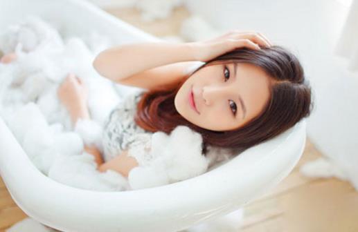 女性月經(jīng)期間是否能獻(xiàn)血 女性獻(xiàn)血注意事項(xiàng)