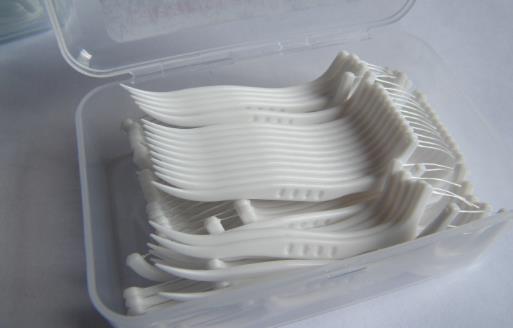 牙線使用小常識 牙線不可以重復(fù)使用