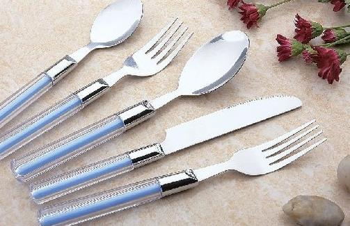 不銹鋼餐具的使用誤區(qū)