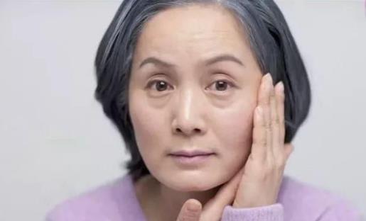 關(guān)于去除眼袋的三大誤區(qū) 別再做無用功