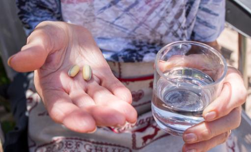 吃藥容易被忽略的6個(gè)錯(cuò)誤方法 快看看你犯了幾個(gè)