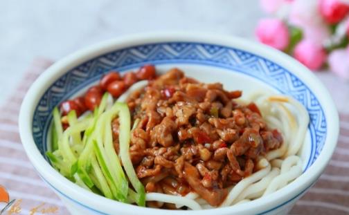 減脂食譜雞胸肉 常見(jiàn)的雞胸肉食譜