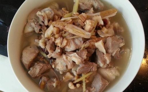預(yù)防腰椎疾病的十不要 腰椎病的預(yù)防護(hù)理及飲食調(diào)理