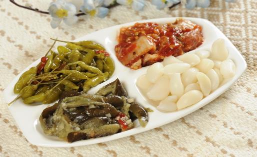 中國(guó)最有名的5大咸菜，圖4米飯“殺手”，感覺比泡菜強(qiáng)多了