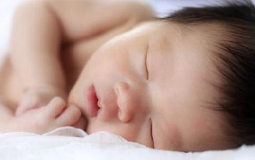 母乳是母親給予嬰兒的特別禮物 母乳喂養(yǎng)注意事項