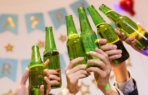 喝酒者，酒后少做4件事！喝酒時做到“3多、3少”，減少酒