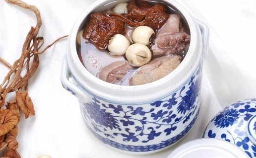 兩個養(yǎng)生黃金期，一個是睡前，一個竟是…99%的人都不知道