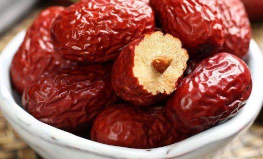 日食三棗長生不老 關(guān)于吃紅棗的7個(gè)誤區(qū)