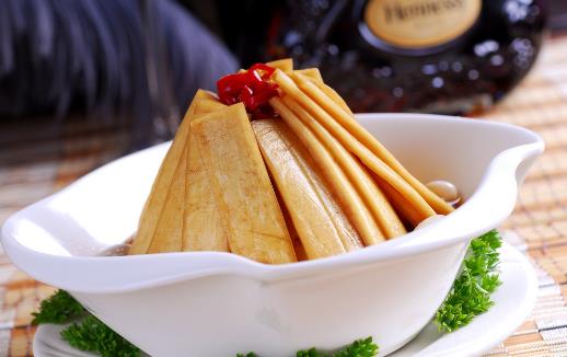 挑選新鮮的蔬菜小妙招 再也不用擔(dān)心會(huì)被菜販騙