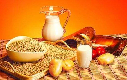 飲食規(guī)律可促進(jìn)人體新陳代謝 成年人合理飲食建議