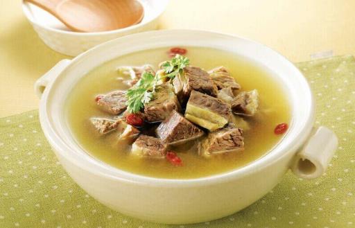 長(zhǎng)寶寶時(shí)間只吃軟食牙齒問題多 寶寶吃硬食的咀嚼訓(xùn)練