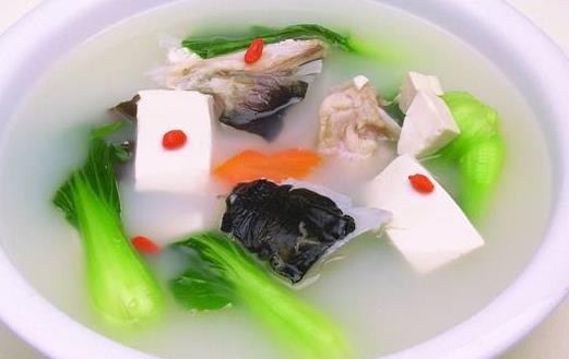 魚(yú)頭豆腐是杭州名菜 魚(yú)頭豆腐與乾隆的故事