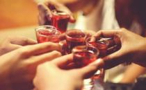 天天喝酒會(huì)給身體帶來的危害太可怕 教你戒酒的方法