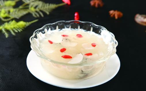 女性喝紅糖水能夠補(bǔ)血嗎？營養(yǎng)師：四類食物的效果更好，