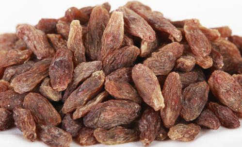 葡萄干太臟怎么洗？清水洗不凈，加入兩種調(diào)味料，3分鐘就