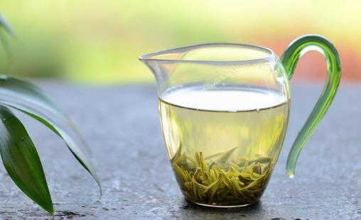 喝茶有講究，喝錯(cuò)很傷身！細(xì)看4種茶的功效以及食用禁忌