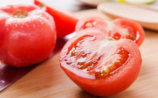 養(yǎng)護(hù)肝臟健康 睡前常用四物泡水喝