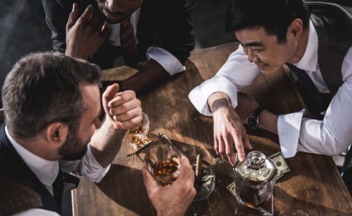 大家都知道喝酒對(duì)身體很不好，特別是酒喝多了傷肝，一旦