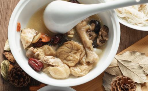 天然的食療養(yǎng)發(fā) 4種有效的食療養(yǎng)發(fā)方