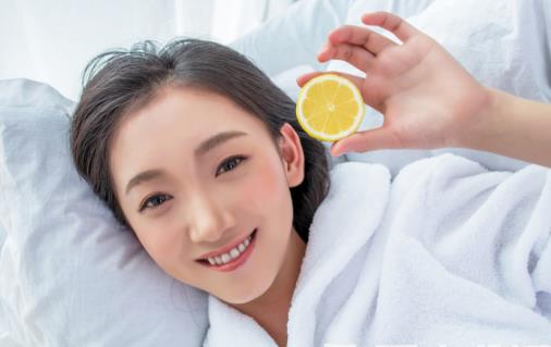 新手小白應(yīng)該如何護(hù)膚 要注意這三點(diǎn)