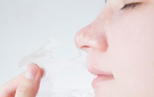 敷睡眠面膜 做個(gè)美容"覺主