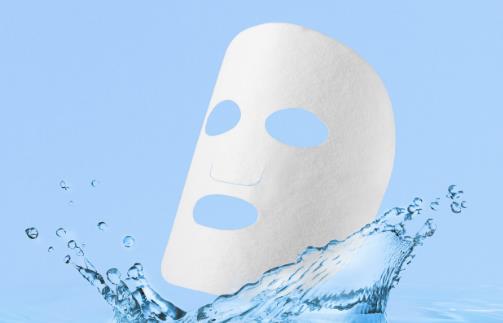 黑面膜、白面膜不重要！醫(yī)師教你看成分挑對(duì)面膜