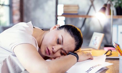 午睡越睡越困是什么原因？午睡睡夠這個時間就好了