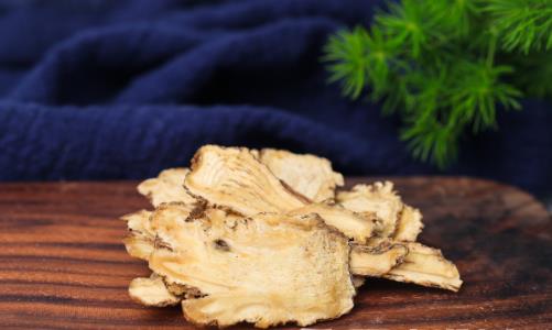 女人貧血吃什么好？中醫(yī)專家推薦補(bǔ)血食療方