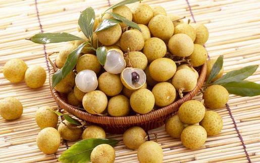 熬夜對(duì)健康造成傷害 最適合熬夜一族的養(yǎng)生食物