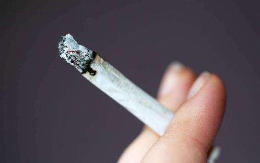 防心梗謹(jǐn)記10個危險時間 保持平靜心態(tài)避免樂極生悲