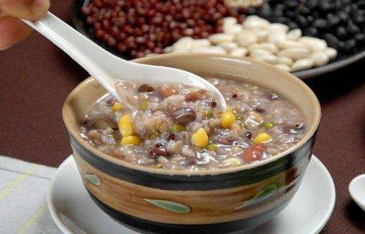 吃粗糧對(duì)老人身體的好處 