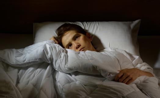 經(jīng)常失眠的原因 營(yíng)造良好的睡眠環(huán)境的方法