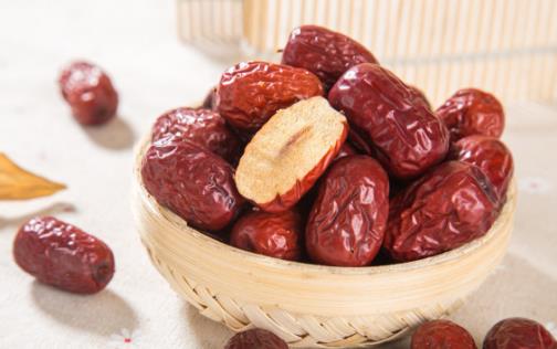 經(jīng)常吃紅棗有助養(yǎng)肝 但是這些人不宜吃