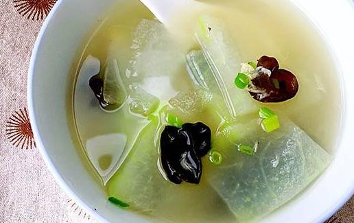 利用冬瓜減肥 減肥消脂滋潤皮膚還能美容養(yǎng)顏