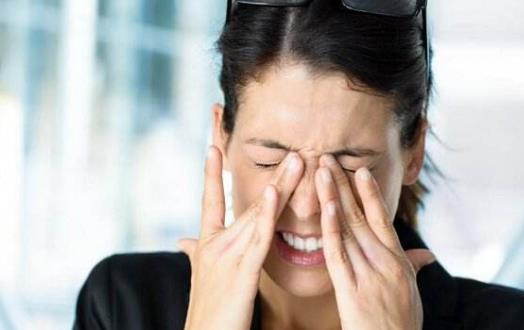 上班族護(hù)眼的9種水果 緩解眼干眼澀疲勞