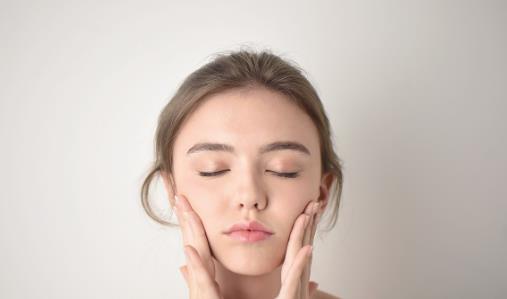 警惕！氣溫驟變，多人中招口眼歪斜、面部麻木……此季高
