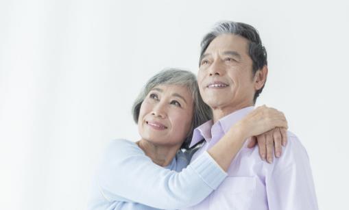 老年朋友養(yǎng)生需要堅(jiān)持 靜下心來把生活放慢放柔