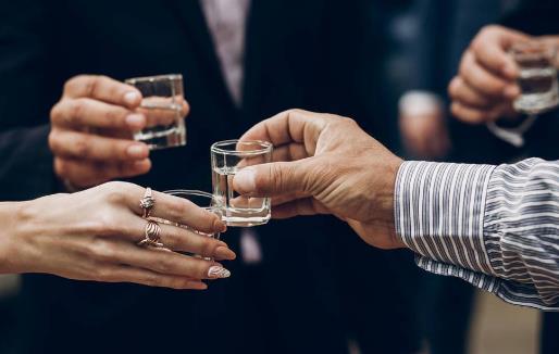職場應(yīng)酬 不輸別人又不傷身體的飲酒十個原則