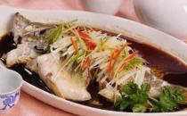 ?魚刺卡住喉嚨的9種解決方法 吃魚時一定要小心謹慎
