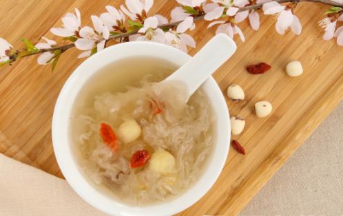 嫩膚養(yǎng)顏補氣通便的食物推薦