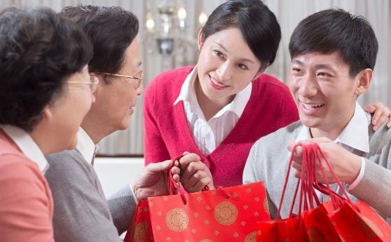 快過年了跟營養(yǎng)專家學(xué)送禮 
