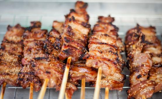 雞皮有健脾益氣生精填髓之功 雞皮和雞肉哪個(gè)營(yíng)養(yǎng)高