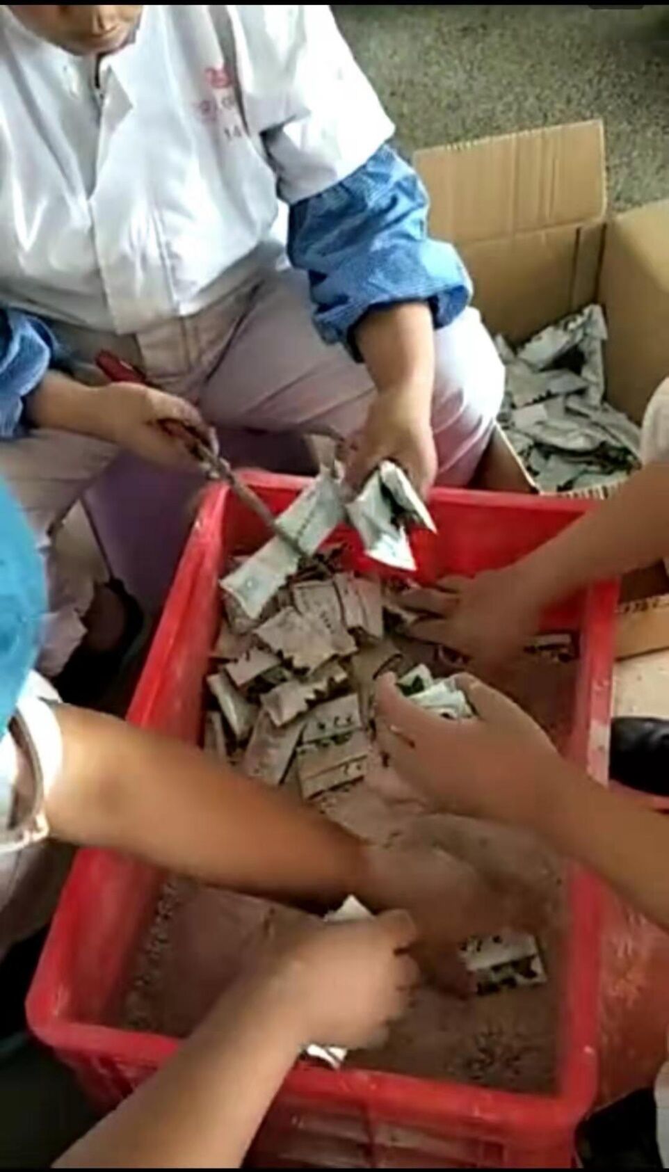 纖妃笑代餐餅干，美麗的背后真相令人難以相信