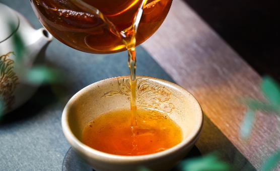 喝紅茶有哪些好處？十大功效助你養(yǎng)生保??！