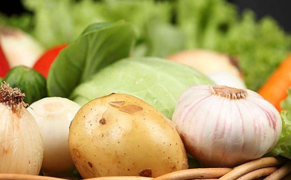 冬天要多吃哪些蔬菜？適宜冬季吃的蔬菜及補(bǔ)血食物推薦