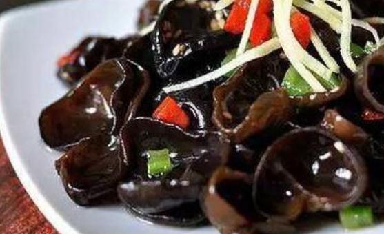 冬天補腎多吃“黑” 溫補脾腎湯水喝起