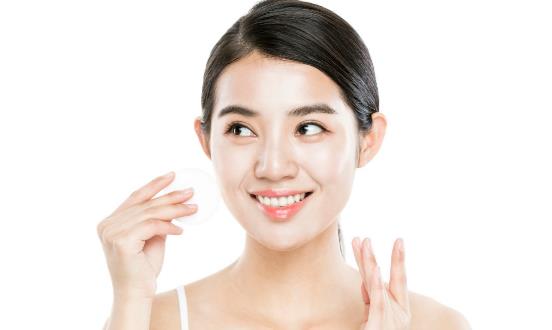 保濕爽膚水的使用誤區(qū)以及正確使用方法