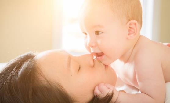 生完孩子后運(yùn)動方面需要注意什么 產(chǎn)后坐月子的注意事項(xiàng)