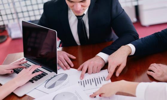 職場(chǎng)說話的四大技巧可令你高升 十個(gè)不要說你做到了嗎